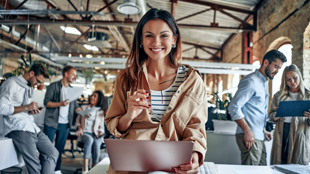 Equipe de trabalho mais produtiva com os benefícios que um suporte em TI pode traz para empresa